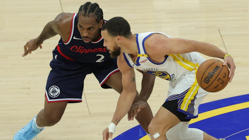 杨溢打出战略性意义！连进三分+灵活组织，解压徐杰并盘活胡明轩