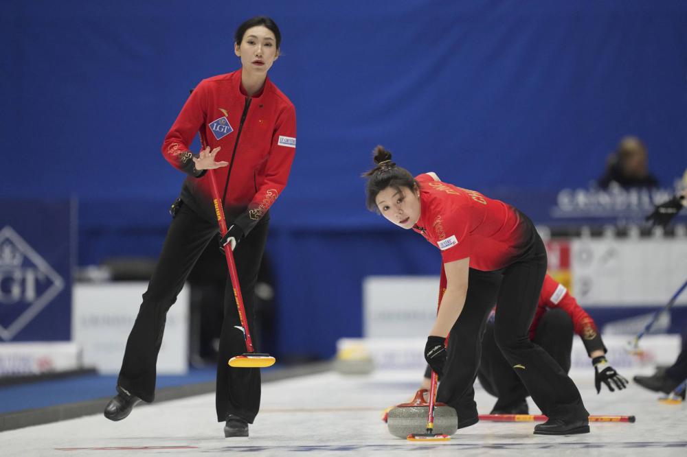 孔帕尼：会继续练定位球；迪亚斯虽没直接参与进球但贡献很大